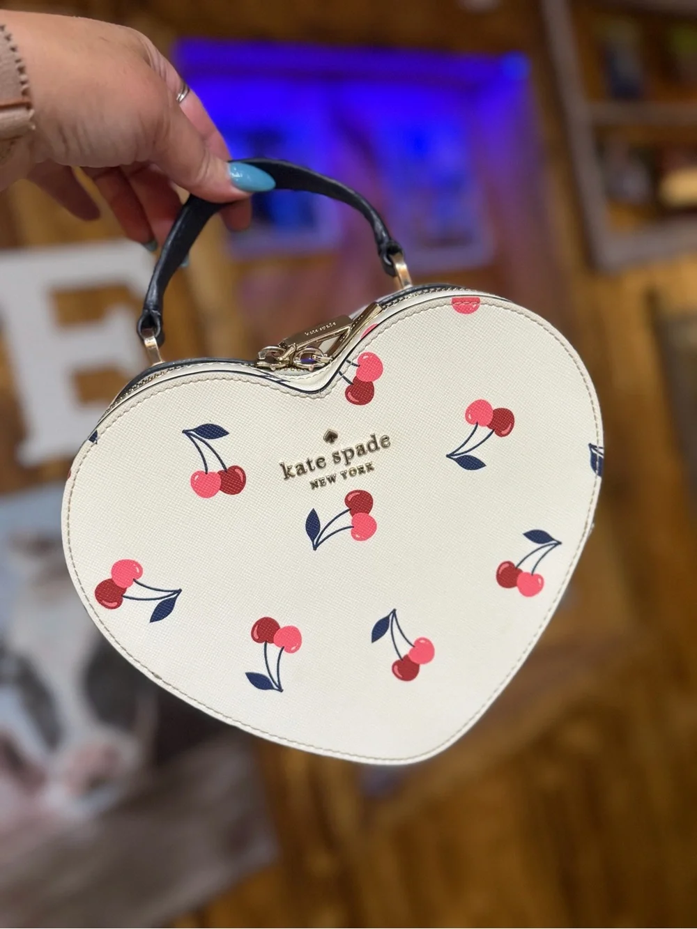 Kate Spade Love Shack Heart ‘loved’ Crossbody ***with cute pebbled card holder**